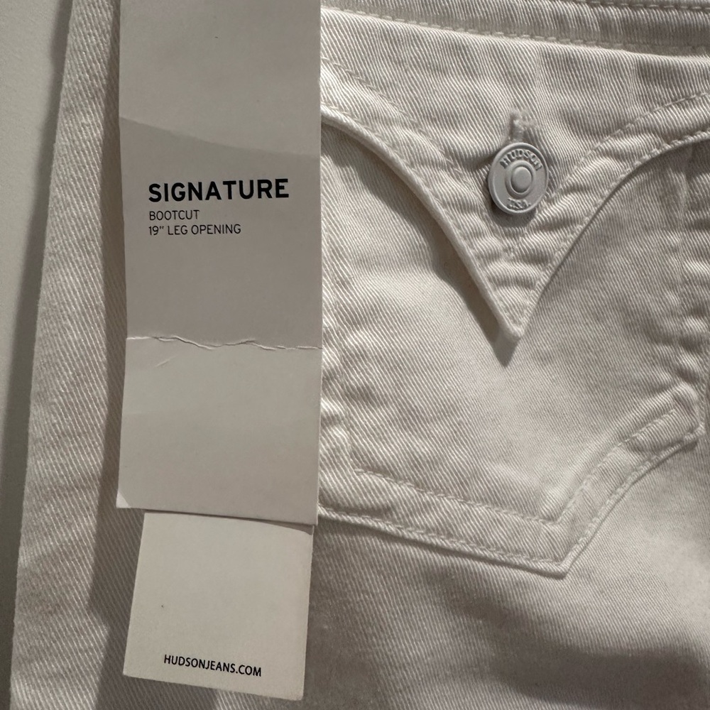 NWT Hudson Signature 19” Leg White Bootcut 98% Cotton Denim Jeans Size 27 - Picture 9 of 11